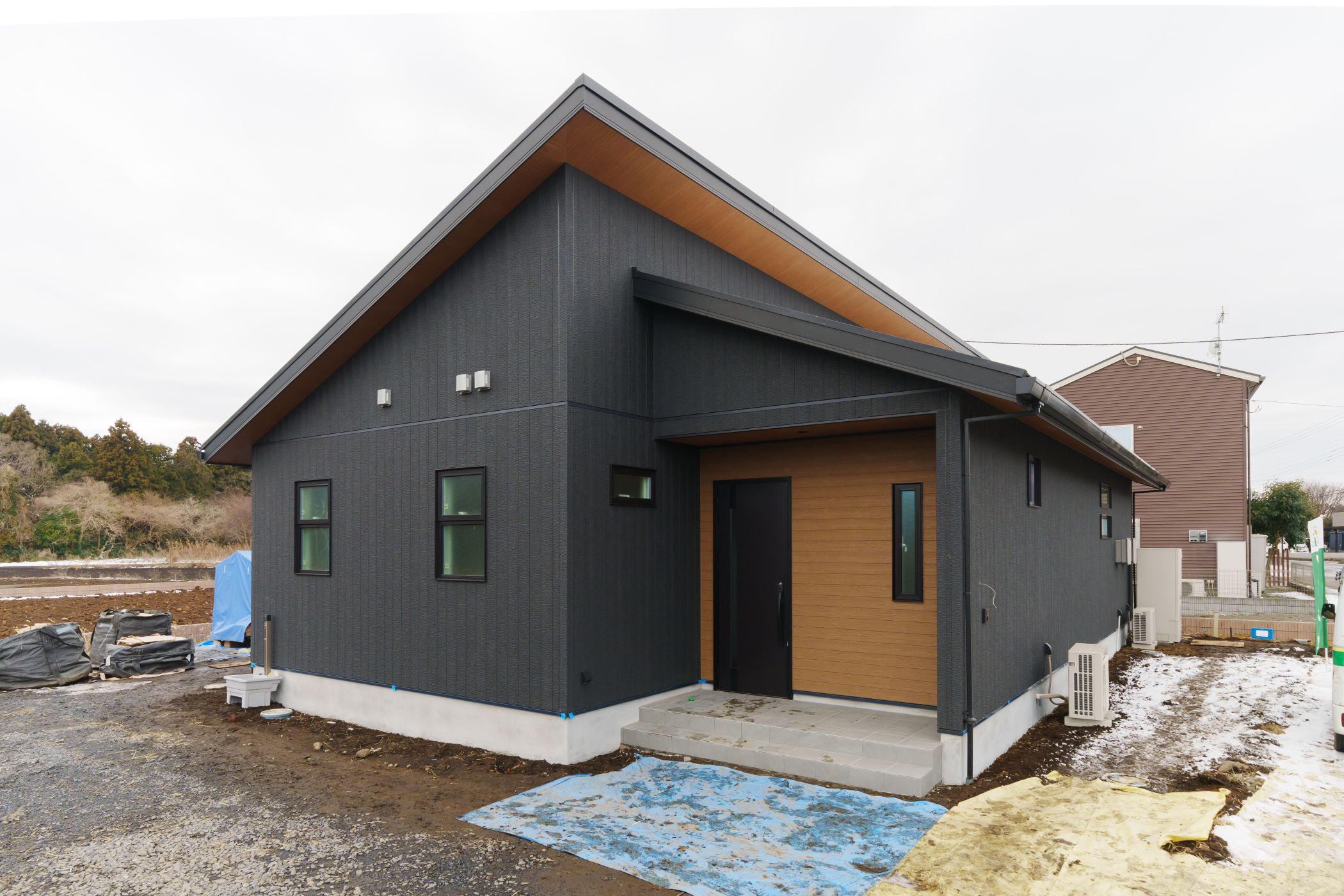 木のあたたかみが感じられる住まい 写真1