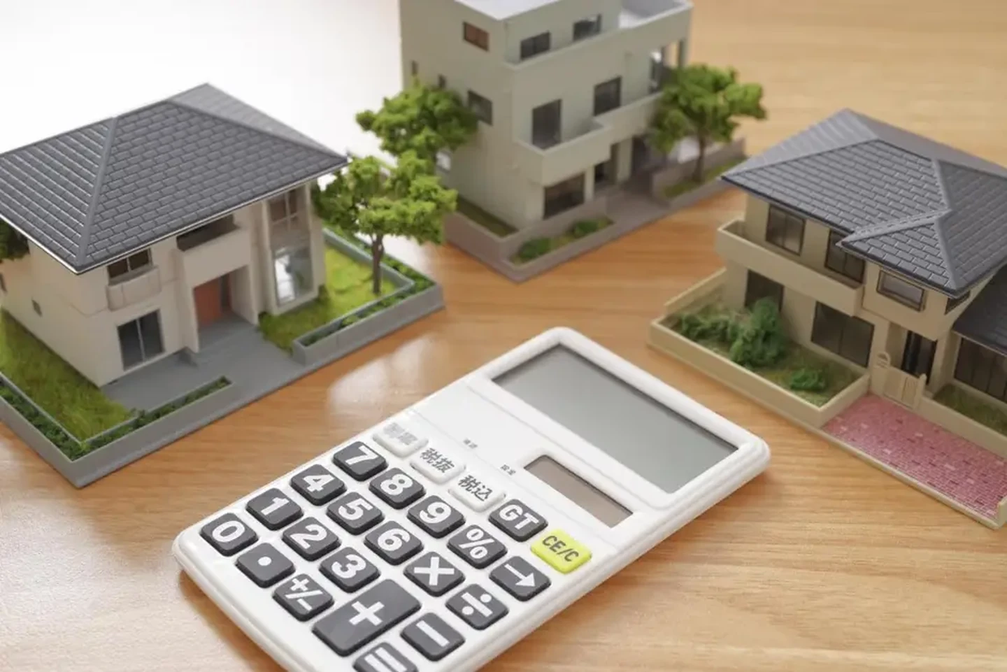 戸建てとマンションどっちが安い？見落としやすい費用の違い