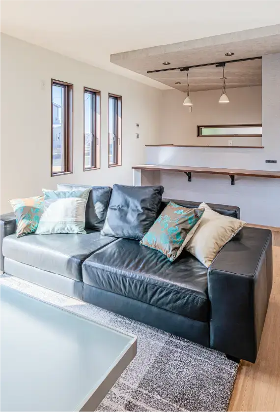 内観画像：前田モデル