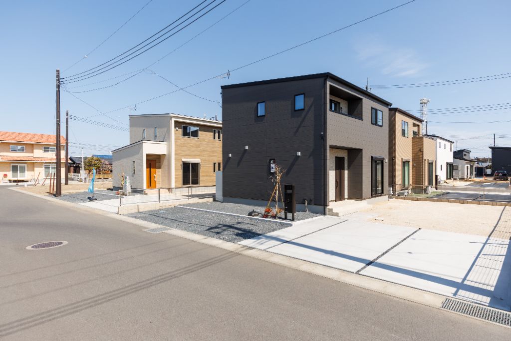 ノーブルガーデン常陸大宮市下町の街並みと分譲区画の外観